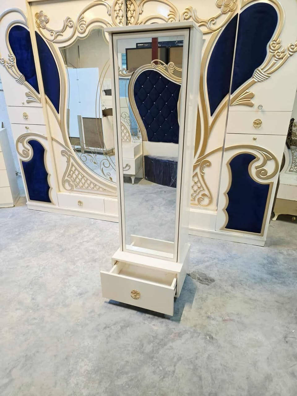 غرفة نوم 
 مستعملة تركيه 
 نضافة 90٪💯
عدد القطع / 9
ضهر/ بلوك
 برغي وجوي حديد 
سعرها / 850 💸

شد ونقل داخل بغداد مجاني🚛
يوجود توصيل محافضات 🚛


**إذا كنت صاحب هذا الإعلان وتريد حذفه لأي سبب، رجاءا أرسل رسالة إلى الدعم الفني**