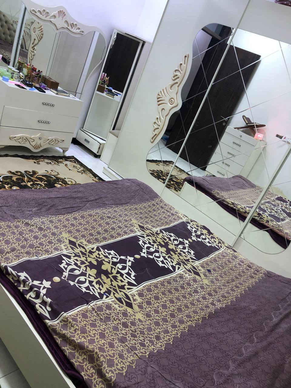 السلام عليكم
"غرفه للبيع نظيفه وقويه وحجمها كبير السعر 665 وبيها مجال *********** العنوان بغداد
