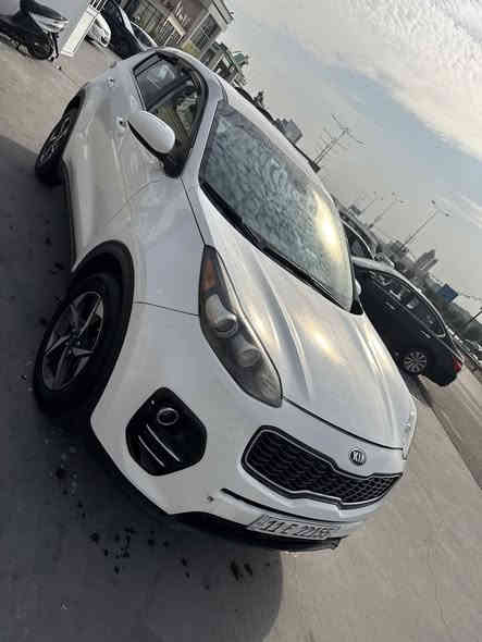 السلام عليكم 
سبورتج 2018 
رقم بغداد انكليزي 
سنويه وهزه ورقم كله جديد 
ضرر جاملغ ايمن وشبرين بلبنيد 
بدون دواخل 
سياره جديده بمعنى الكلمه 
جاهزه كير مكينه حداديه تخم تاير تبريد كله بشرط 
مكينه 2400 GDl 
ماشيه ٨٩ ميل 
السعر ١٣٨  وبيه مجال بسيط 
اي استفسار اني حاضر *********** ::::::::::::::::::::
