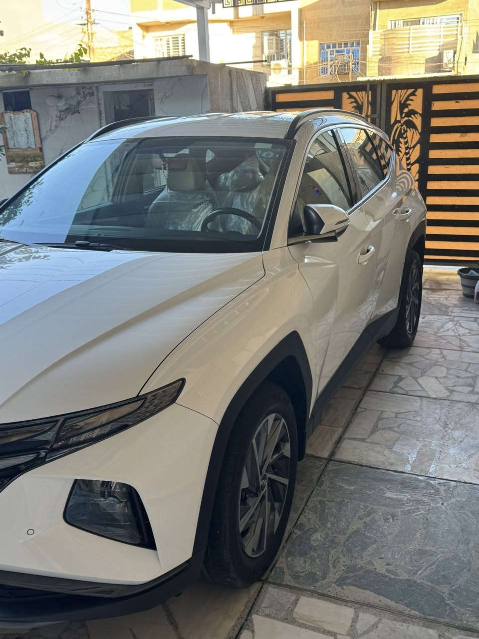 السلام عليكم
هونداي توسان  خليجي موديل 2024سياره ام الضمان الاولى سياره مكفوله كفاله عامه ستخدام شخصي
بصمه كراسي ثنين كهرباء سايد بريك بصمه اوتو هوالد داخلها لون اوف وايت ماشي سياره 16

مكانها بغداد الجديده
***********
