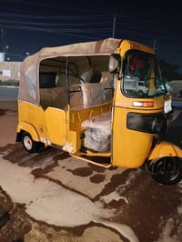 تك تك للبيع  عامه فقط الدوسات معمره ووزن صبغ وشخط بل غد قليل ومبدل زنج...