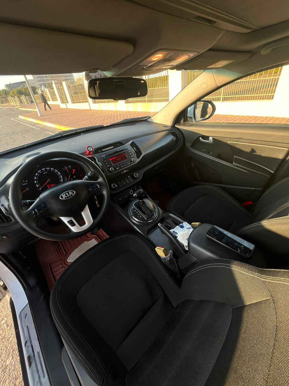 سبورتج موديل 14 فول مواصفات
سياره على وضعية الشركه ماشيه 85  السبير مانازل  شرط 
رقم اربيل تحويل ثاني يوم مكان السياره الرمادي السعر 168
***********
