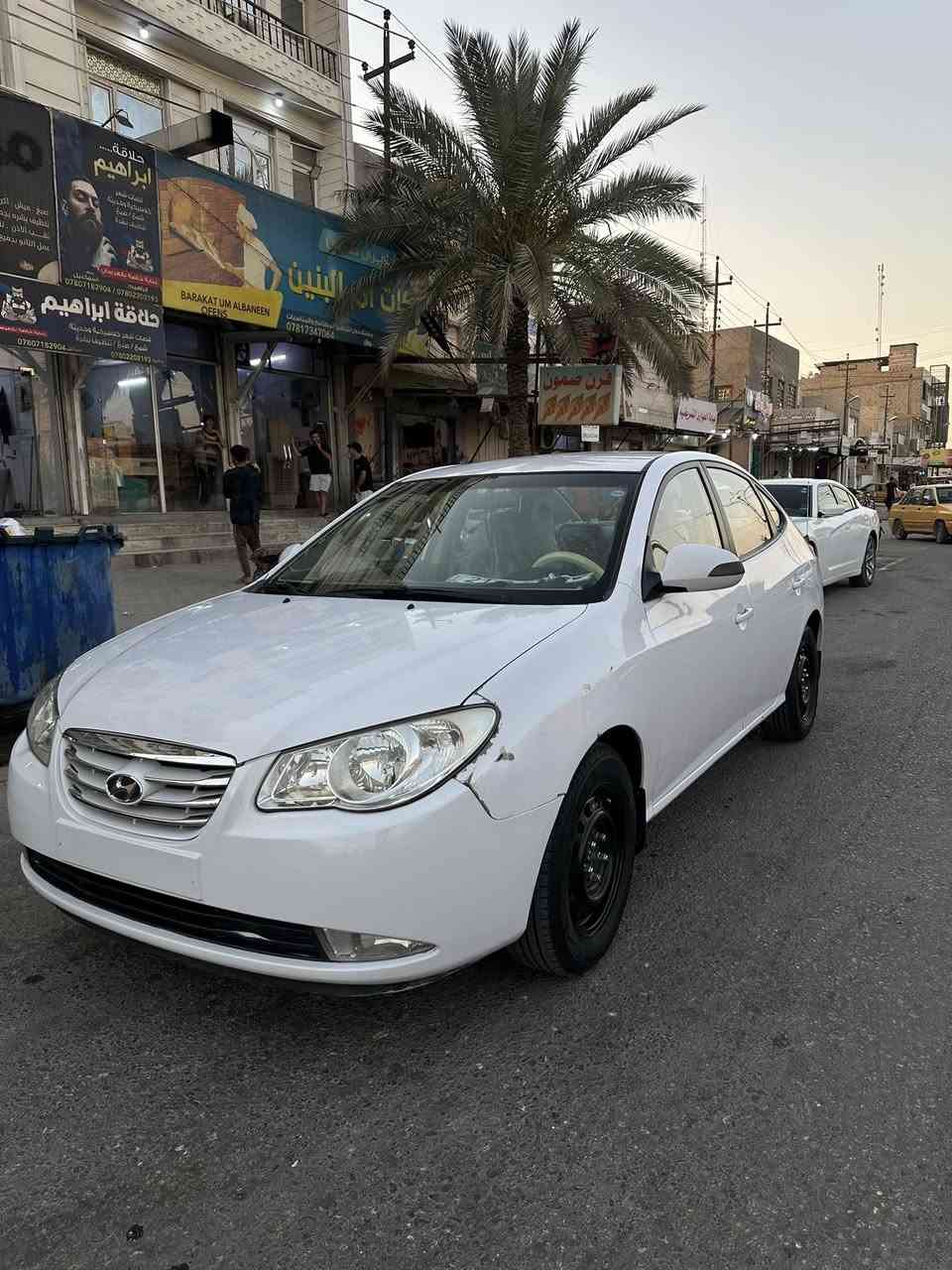 السلام عليكم سياره النتره موديل ٢٠١١ محرك ١٦٠٠ السياره بيها جاملغ ودعاميه فقط السياره ماشيه ١٧٠ فقط سياره زيرو خليجيه رقم سليمانيه تبريد تدفئه شغالات تخم تاير جديد السياره مابيها نواقص السعر ١١٥ وبيها مجال  تواصل *********** مكلف بلنشر لحد يدخل خاص
