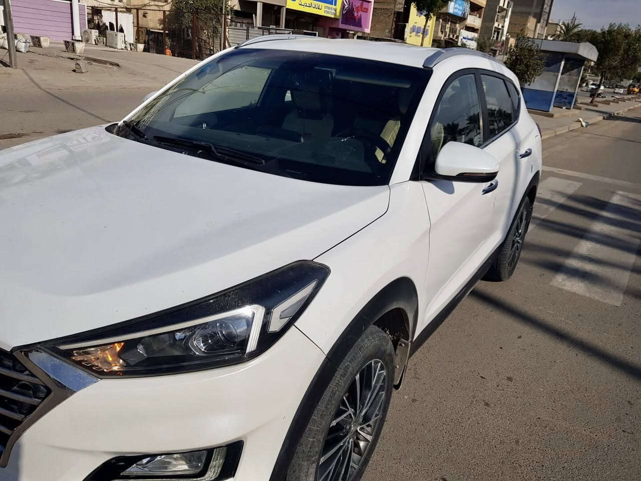 توسان موديل 2019 خليجي 
رقم بغداد تحويل ثاني يوم 
ماشية 88 
السيارة بصمة مري شفط كشن كهرباء والباقيات معروفات
السونار ضمن الصور موجود
سعرها ١٦٦  وبيها مجال بسيط
المكان : بغداد - الغزالية 
***********
