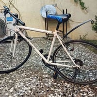 بايسكل C700 للبيع نضيف نضافه كامله ومابي ولا زلغ اخذته قبل اسبوع واريد...