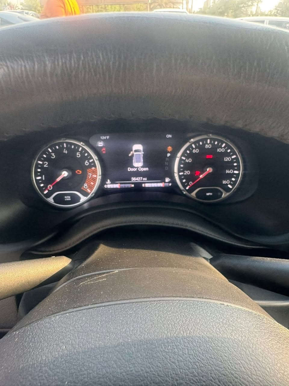 للبيع جيب رينكيد 2022@ فول عدا الفتحة .
-  جديد.
- رقم بغداد الجديد باسمي 
ماشيه : زيرو38 الاف فقط
مواصفات :
بصمه تشغيل .
تشغيل عن بعد
فور ويل 4x4
محرك : 1300 تيربو 
اشارة بالمراية ونقطة عمياء
رادارات اماميه وجانبيه .
تحديد سرعة .
مثبت سرعة .
شاشه كبيره كاربلي .
سايد بريك بصمه .
اصلي .
الانارة ويه فرة الاستيرن يشتغل.
السياره خير من الله جديدة .
حادثه فقط جاملغ أيمن . 
العنوان : بغداد
الرقم :***********
مستعجل عل بيعه جوه سوك ماكو هيج سعر ١٣٥ وبيه مجال هم 
الأتصال والستفسار
