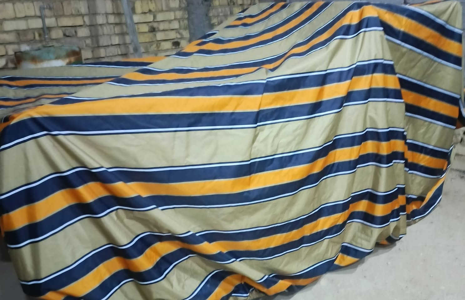 السلام عليكم جادر ستوته البيع جديد مستعمل اقل من اسبوع السعر 30 وبي مجال هاذه رقمي ***********
