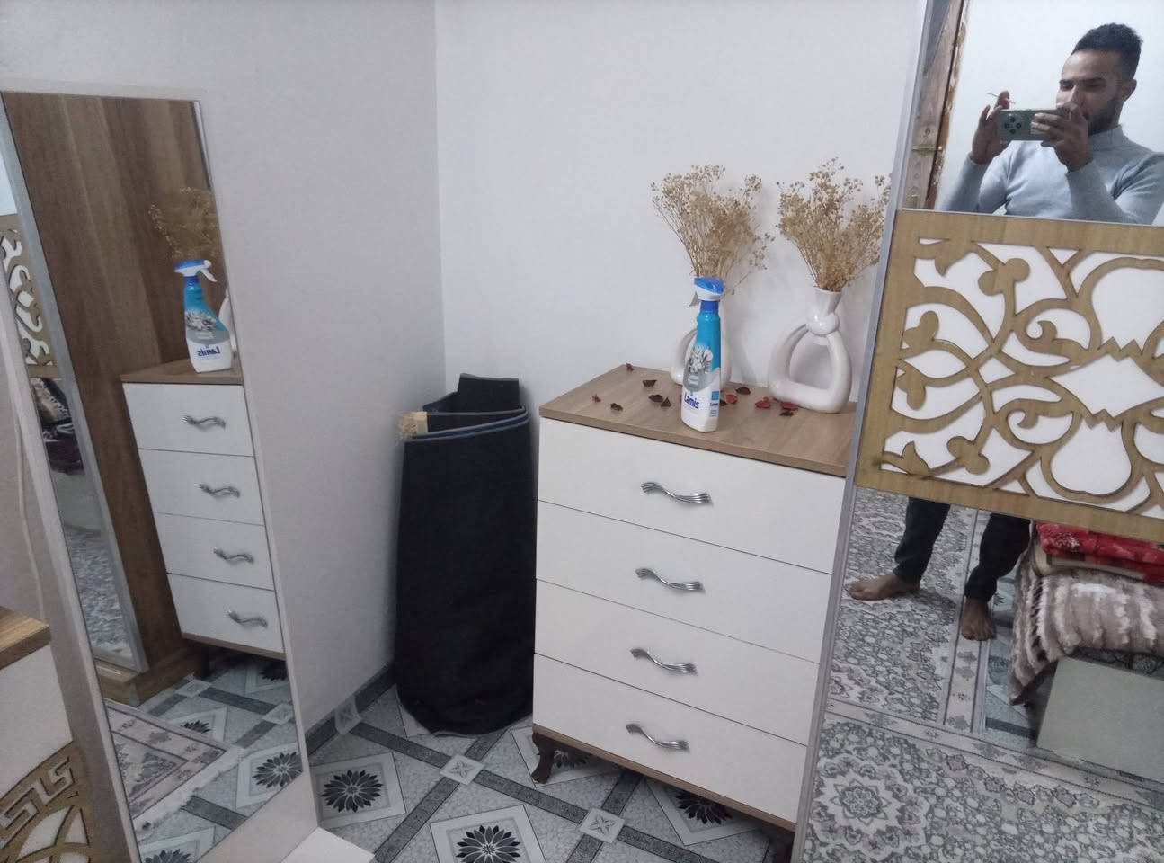 سلام عليكم غرفه ال بيع تركيه نضيفه ***********
