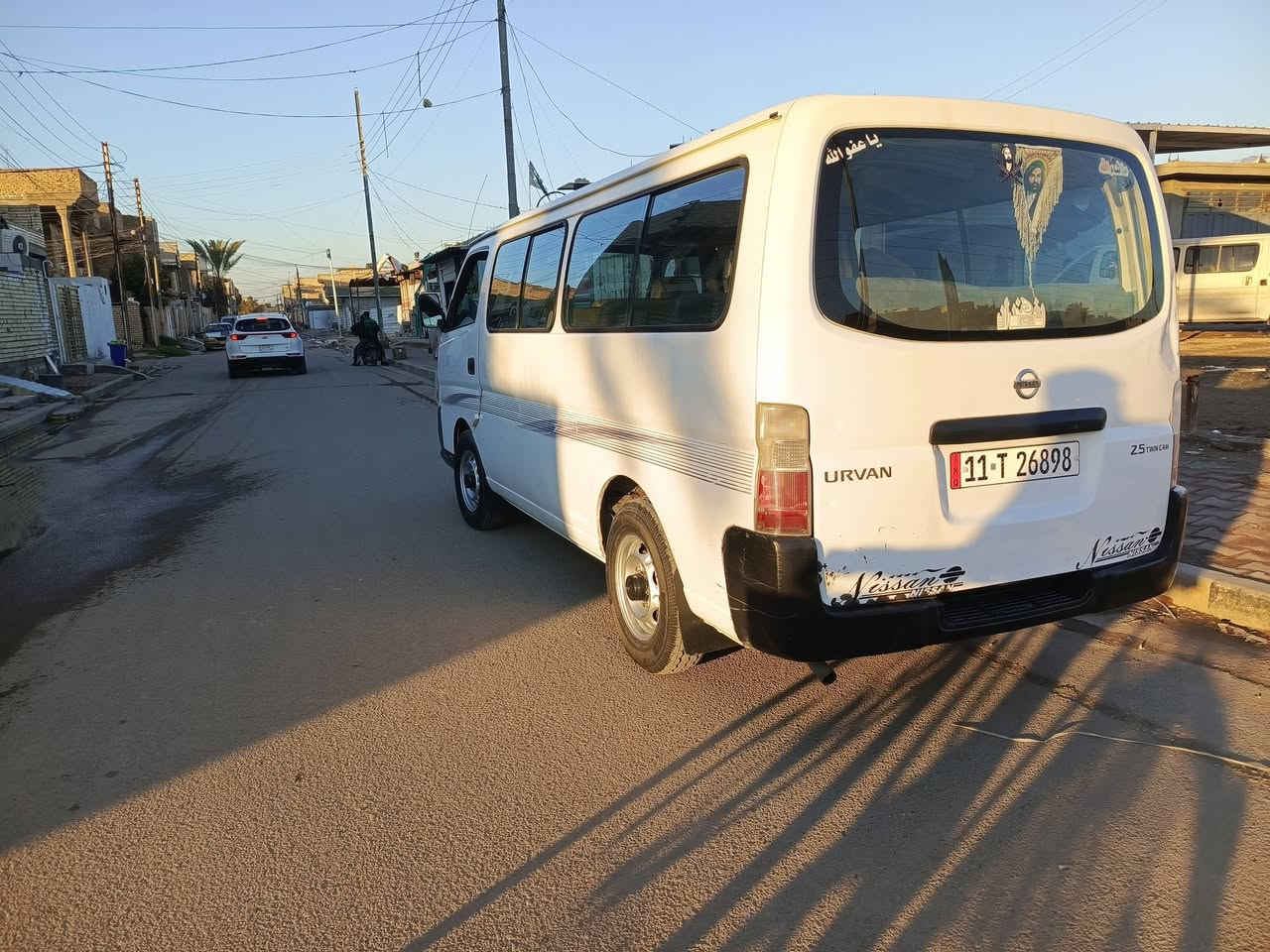 سلام عليكم نيسان يورفان للبيع موديل 2012 رقم بغداد بسمي السياره مكفولة عده الطخات  المشره بل فيديو   مكينه كير اكسل مكفول تبريد تدفئه شغال تخم تاير السياره مصفره هيئه غرامات السعر 135 التفاصيل الاتصال على الرقم ***********
