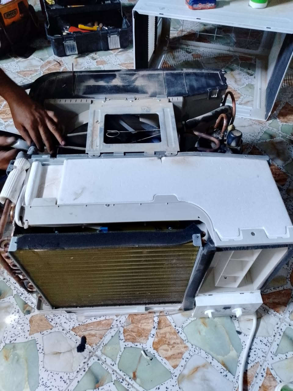 عروض الموسم 
()
١-تنصيب سبلت جداري السعر 40
٢-تنصيب سبلت جداري عدد 2 بسعر 70 
٣-غسل سبلت عدد ٢ مع الثالث مجاني بسعر 70
٤-فتح سبلت جداري 25
٥ - فحص السبلت ان وجد عطل 15 الف 
 
لتنصيب كافه انواع السبالت ✅
تنصيب سبلت كنتوري ✅
تنصيب سبلت جداري ✅
عمل فاكيوم(suction)✅
شحن غاز مع ضمان في الغاز ✅
شحن غازR22 وغازR410A✅
غسل كافه انواع السبالت ✅
ادامه كافه انواع السبالت✅

العنوان ديالى الخالص  رقم الهاتف 
*********** تصال 
*********** وتساب
