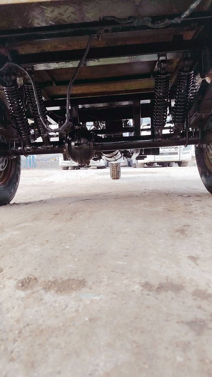 سلام عليكم ستوته لبيع موديل ١٩ وراق كامله شوفت عينك ستوته تخبل ماناقصه شي مكاني ناصريه مركز شراي يتصل ***********
