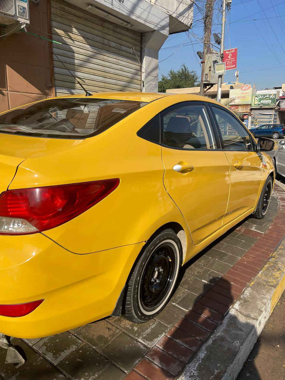 سلام عليكم اكسنت للبيع موديل 2015 مدينه GLi بيه دوس ثنين او جاملغ  بدون دواخل السعر 83 اوبيه مجال  العنوان شارع فلسطين  ***********
