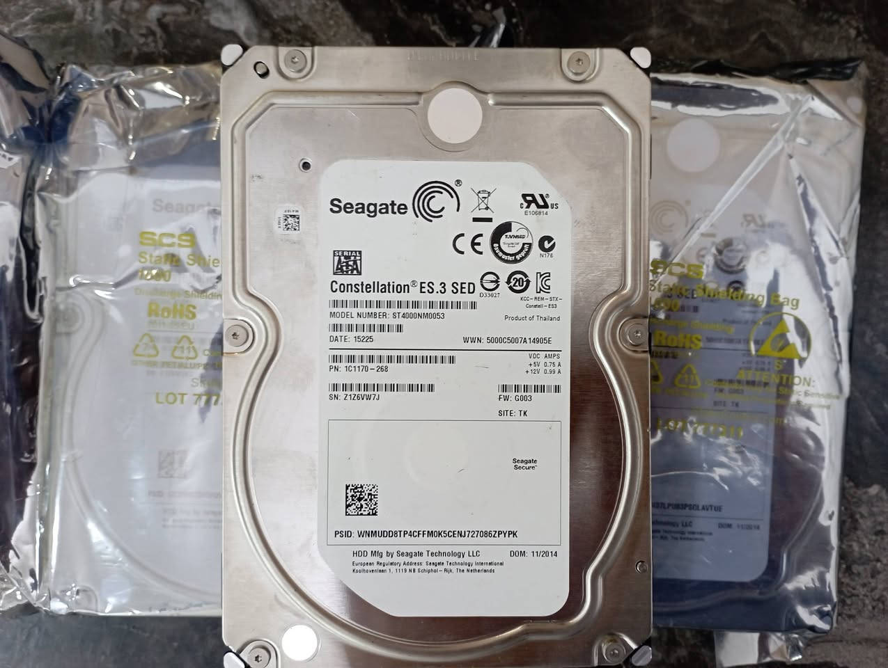 هاردات جديد مستخدم ع كد الفحص 500GB عدد 2

وهاردات 2 تيرا بايت عدد 3 ابيع شلع اذا تفيدك تعال خاص


**إذا كنت صاحب هذا الإعلان وتريد حذفه لأي سبب، رجاءا أرسل رسالة إلى الدعم الفني**