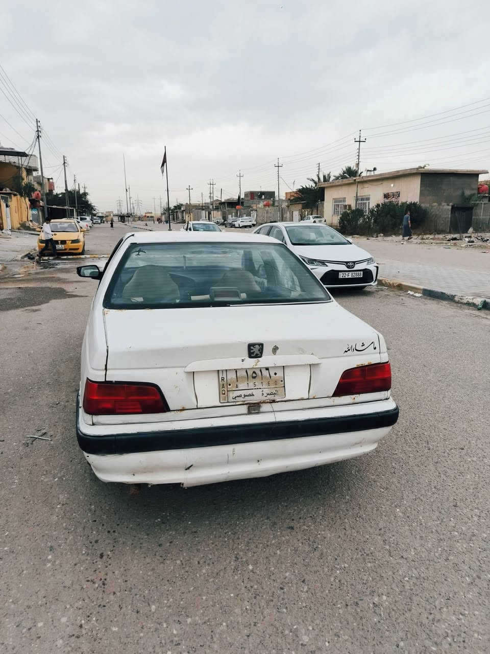 سلام عليكم بيجو بارص مديل 11 راعيها يريد مداور سياره صاقطه 2016 تعمير جديد من قير الخياسات مطلوبه 250الف ستوني مبدل مكينه يساكو  سعر (28)بيها مجال بصيط المكان بصره كرمت علي المجديه ) ***********
