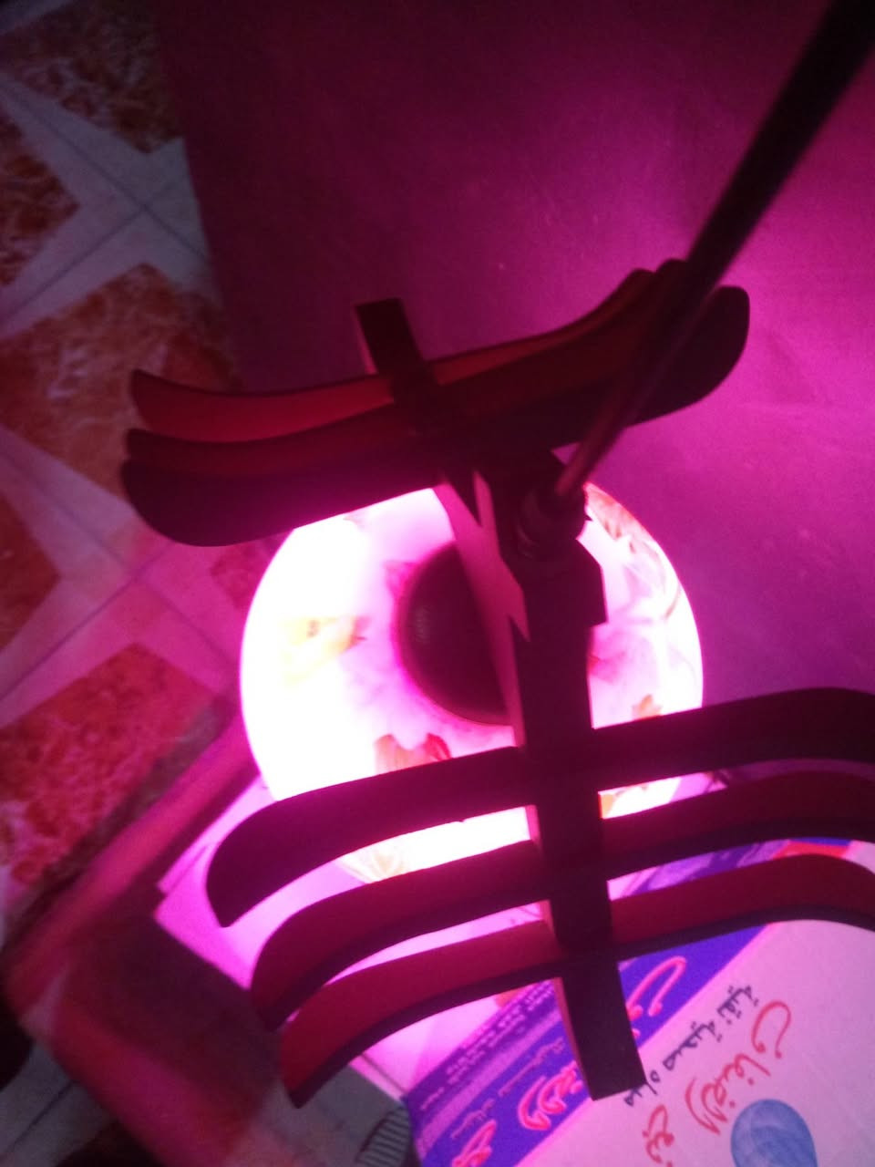 السلام عليكم ثريات 3 للبيع ثنين زغار وحده جبيره 
واضحات بلصوره السعر 75 مكاني الناصريه مركز 
***********
