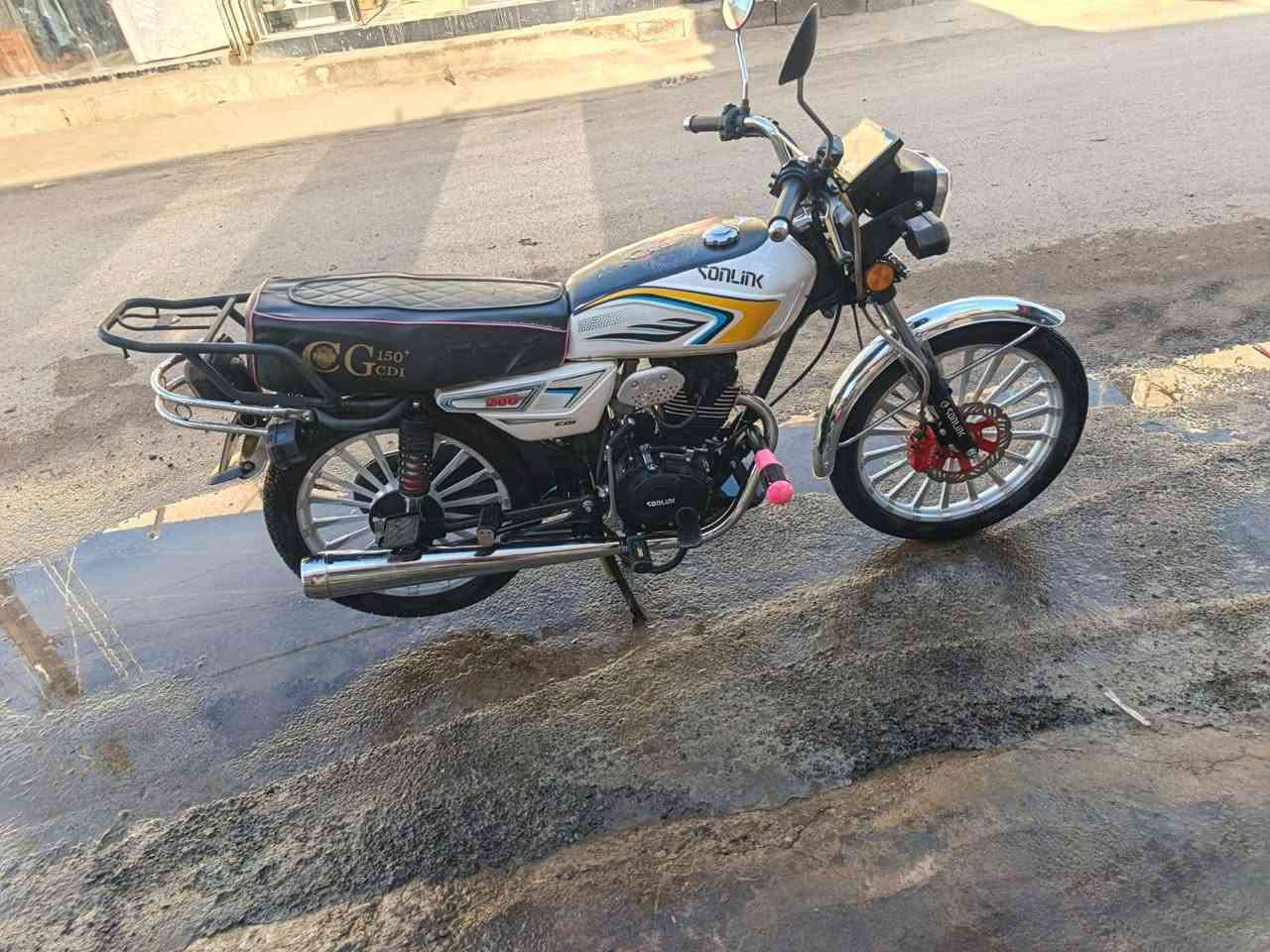 السلام عليكم سيفان سونك 2025 اوراق موجوده محرك 200cc دراجه مكفوله وجهازه مكانها ديالى جديده الشط السعر 775 وبيها مجال بسيط.***********
