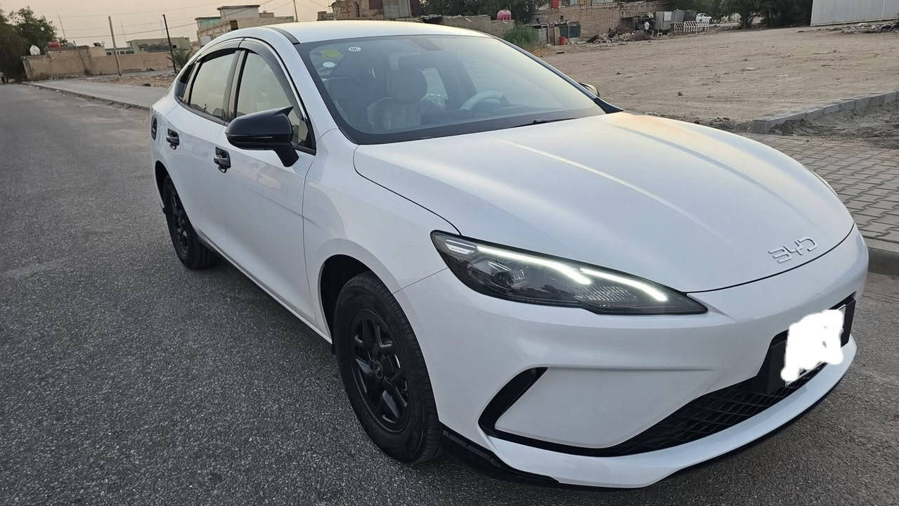 السلام عليكم
سيل 5 
بطاية ١٢٠ 
كير تعليك 
ماشية  بانزين مع الشحن ١١ الف 
منافذ شحن ٢ 
كفالة عامة وضع الشركة 
غراضهة كاملة 
رقم بغداد 
***********
