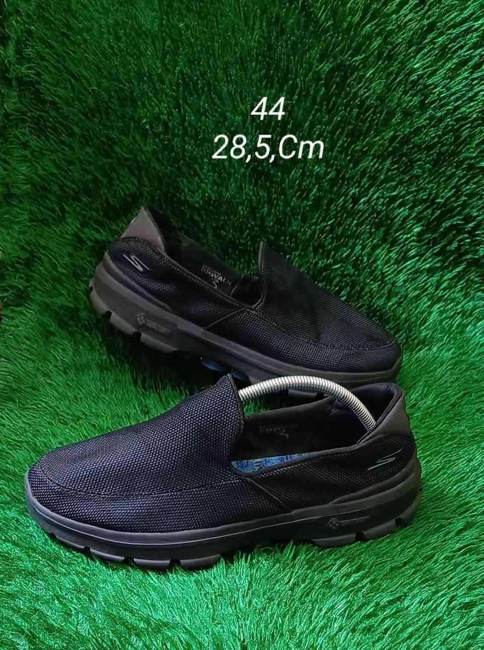 👟باله اوربي مستعمل قليل  الاستخدام اورجنال
اوربي فقط لاسنغافوري  ولا تجاري 
اصلي 👍🏻فقط تتوفر  موديلات مختلفه  وقياسات 
مختلفه 
يوجد توصيل جميع المحافظات 🚛 
للتواصل 📱.***********وتساب
