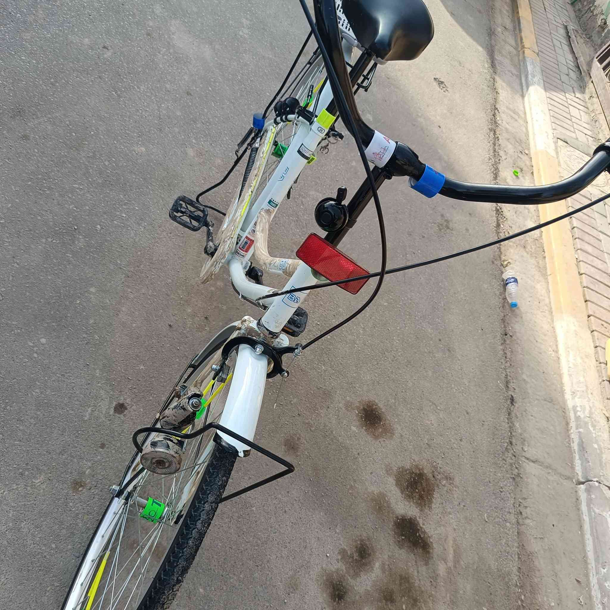 السلام وعليكم للبيع بايسكل حجم 26 النضافه 100% مكاني الديوانية حي الفرات
ملاحظه /السعر مع غراض 135 
السعر مابيه غراض 125 وبيه مجال


**إذا كنت صاحب هذا الإعلان وتريد حذفه لأي سبب، رجاءا أرسل رسالة إلى الدعم الفني**