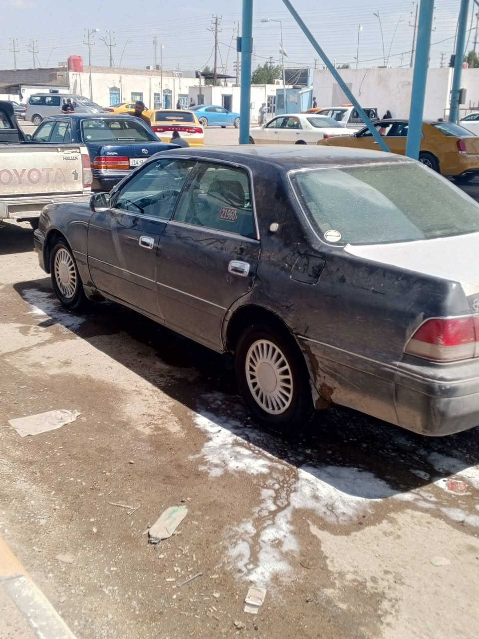 راس ثور للبيع سياره جاهزه مانقصه شي سياره كفاله عامه ماعده صبغ جماليه حداده جديده تبريد تدفأه مري شفط تحكم كشنات ستيرن كهربائية سياره نضيفه وحلوه غرفته جديده دخوليه مالته 2009بسمي وتحويل ثانيوم رقم دولي مكينه 2500ديلكو سياره نقصه فقط تايرات عربانه توه 
شادهه مكان البصره قضاء القرنه رقم( ***********)
سعر  85وبيه مجال يعني 83قفل
