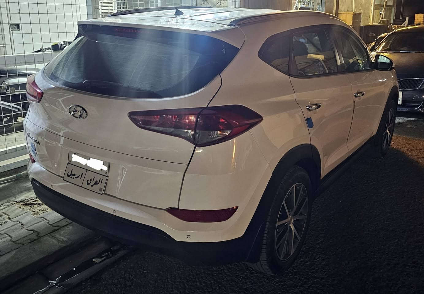 مكلف بالنشر
توكسان ٢٠١٧ خليجي كوري مكفوله ماعدا طرف البنيد فقط والسونار موجود رقم اربيل  المواصفات معروفه 
السعر ١٥٩   المكان بالنجف
