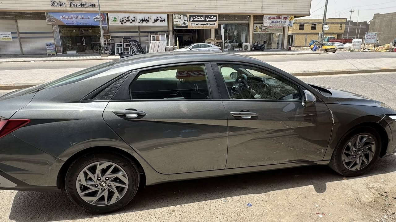 النترا 2024 وارد امريكي 
معوقين ذي قار  مرقمه و كامله
مواصفات السياره شاشه جبيره 
عداد ديجتال 
بصمة ابواب + بصمة تشغيل 
لايت LED ابيض 
رادار امامي + حساس 
قياده ذاتيه  و مثبت سرعه كروز 
رادار جانبي  
تشغيل عن بعد 
حساسات خلفيه 
كامره خلفيه 4k + رادار خلفي و توقف تلقائي 
و بعد مواصفات اكثر  سياره جاهزه وما بيها اي نقص
الضرر : ((تصليح البنيد بارد و بداية الجاملغ خاليه من الصبغ و التبديل فقط بارد )) 
مكاني : الناصريه 
السعر :   158 و بيها مجال بسيط 
للاستفسار : ***********
