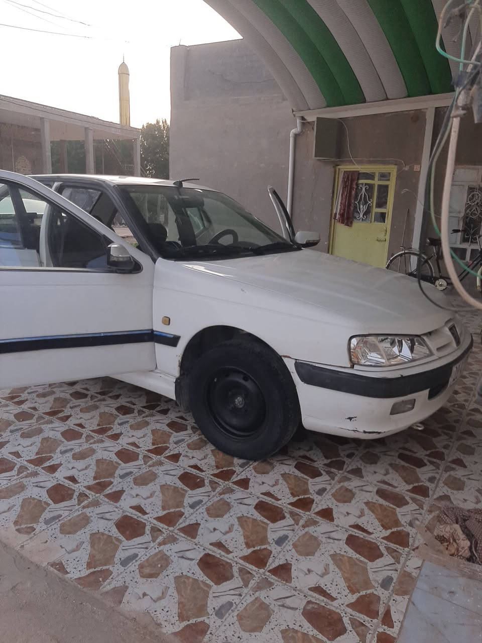 سلام عليكم سياره بيجو بارص للبيع مديل 2013 سياره جديده رقم نجف سياره بسمي مداور ثاني  سياره حلوه وجديده شوفت عينك السياره ماشاءالله كير محرك جديد مكان السياره بابل الحمزه الغربي قرب ضاهر ومضهر باقي التفاصيل عله هاذه الرقم ***********
