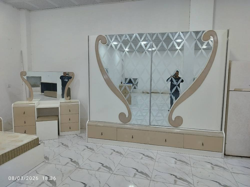 مزاد ابوريان عنوان خانقين أنواء جوية طريق مستودع خلف مركزشرطة ازادي *********** نشتري غراض مستعمل اي شي غرفه النوم كاونتر طباخ قنفات ديوان دزو خاص او واتساب خناقين, ديالى
