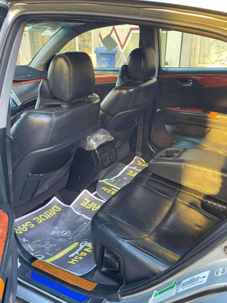 السلام عليكم افلون 2007 مصبوغه عام اثر جراد اكرر اثر جراد وارد امريكي حادثه جاملغ جهة اليسره امبدل
مكينه كير حداديه خير من الله تبريد شغال 
المواصفات 
فتحه 
كشنات كهراباء
كامره حساسات امامي خلفي 
مثبة سرعه  
السعر 84 وبيها مجال 
العنوان بغداد بلديات  
الرقم 
*********** خاص ماجاوب وتساب موجود
