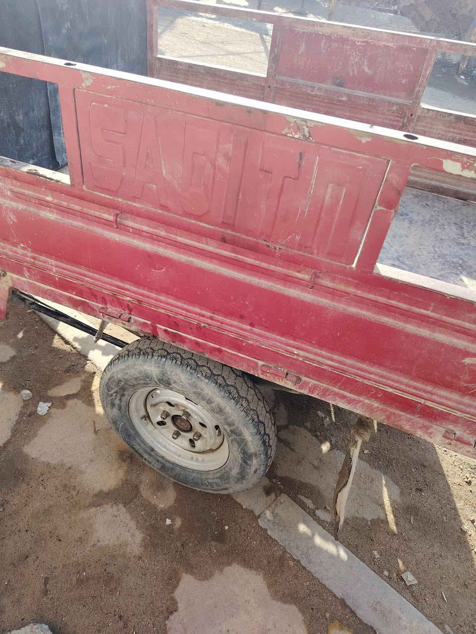 سلام عليكم شباب ستوته سلطان للبيع بكان حي العسكري السعر مليون ونص بخمت الشراب ***********
