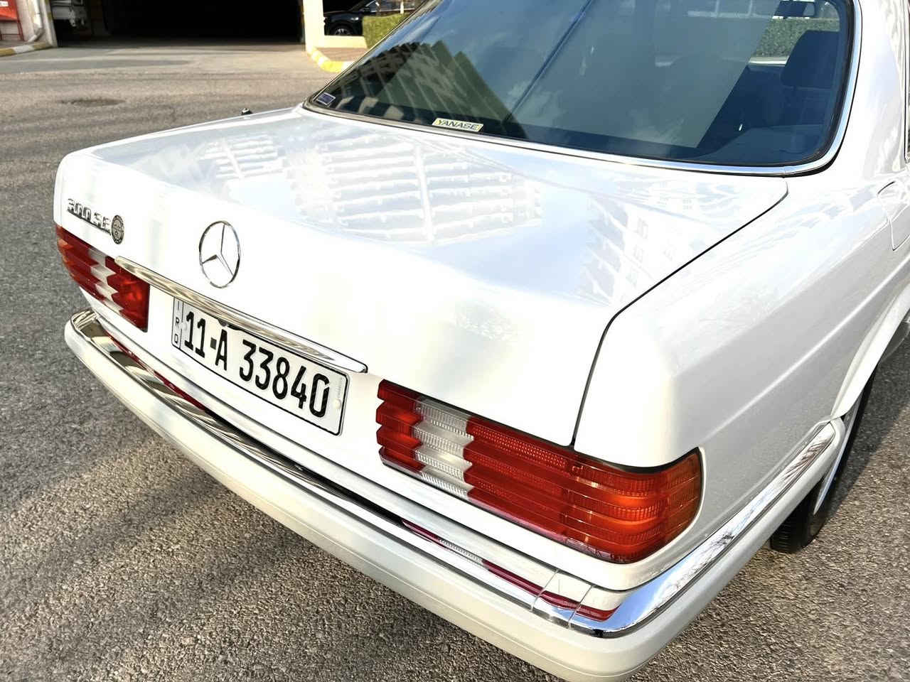 فقط للبيع.💪W126🧿300se 🇩🇪 وارد يابان اصيل 🔥💥🔥
اللّهــمـ صـــــل علــى محـمــــد💎
لعيونكم الغوالي في محافظة سليمانية ، فخر الصناعة الألمانية . Top Germany 🇩🇪 
                                  
فخامه للبيع  واحد من أجدد رئاسي 
في العراق تحفه بمعني كلمه
حجم (300se) فول مواصفات باب  قصير بلادي لون  أبيض وارد يابان موديل1990 بلادي رقم بغداد انگليزي.
1-كروز سرعة.
2-دبل هورن دبل فیتبمب. 
3-أريل كهرباء. 
4-سلايت طكتين .
5-برده كهرباء.
6-كشنات كهرباء و هيتر.
7-دركة ستيرن أرباك و كهرباء. 
8-جام بيبان 4كهرباء .
9-غرفة مخمل ازرق و صاجات مشطب بلاد.
10-فخامه ماشيه61الف.
حقيقي 🔥 بشرط.
11- مسجل و راديو شرکە مرسیدس- بینز .
12-كتلوكات وأدويه صيدليه وجناطي عددة وياها 
13-اثنين سيوجات شركه ويا جلد سويج شركة بلادي
ملاحظه سياره بالسلیمانیة تحويل مباشر من بغداد فول مواصفات فخامه باقي على وضع شركه ألان سياره فقط للبيع .للأستفسارأكثرأتصل من هذا رقم أو وأتساب ***********.
