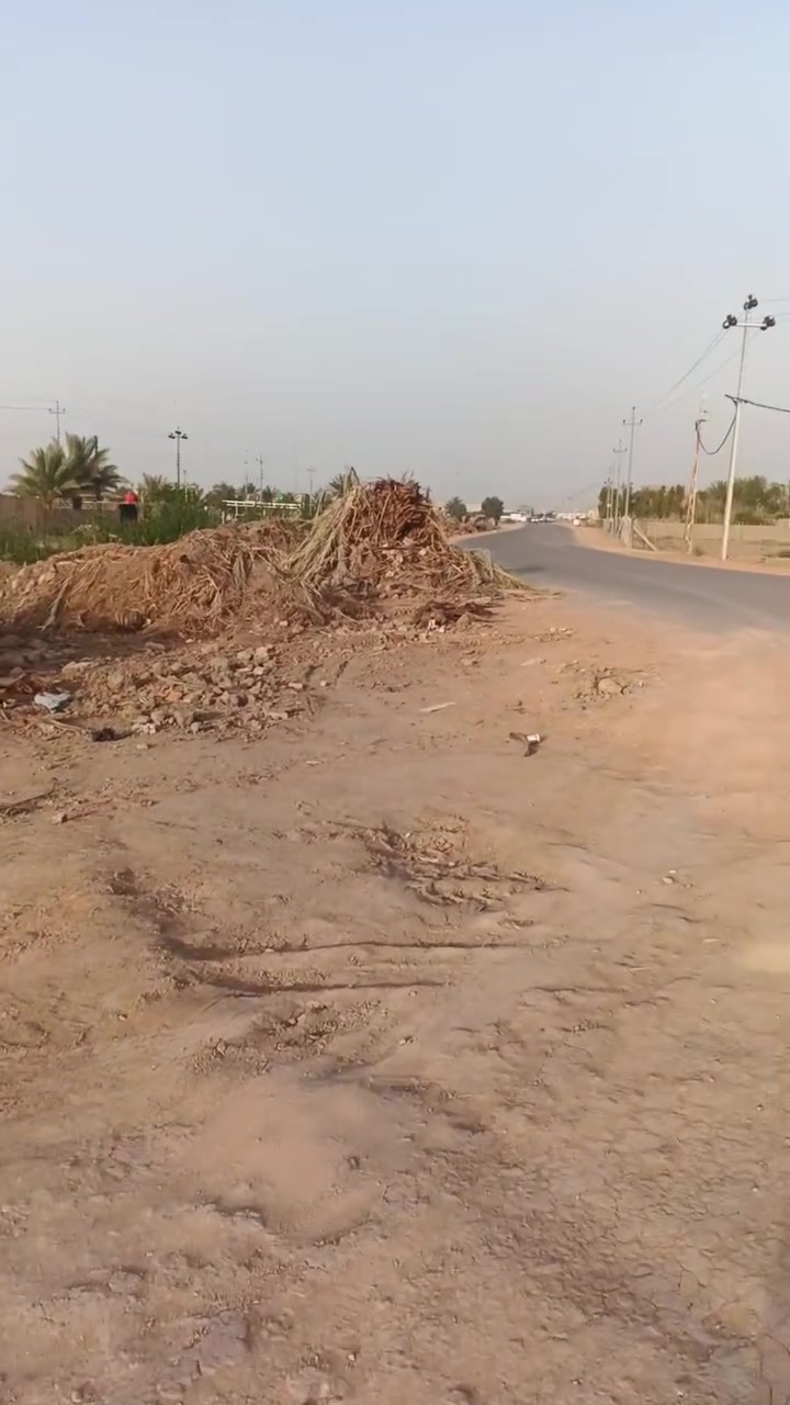 قطعه للبيع مساحه 381
واجه 15 م
الموقع حي بابل من جهت السايلو داخل المجمع عل تبليط الجديد موقع جداً راقي وكامل الخدمات 
السعر 55 بيه مجال بسيط 
للاستفسار يرجو الاتصال عبر الارقام التاليه او زيارة مكتب القمه للعقار والمقاولات العامه الكائن في بداية شارع المعاره قرب الصيدليه الجديده قبل مدرسة معادن الحكمه 

*********** ابو مؤمل السلطاني 
*********** ابو ايليا السلطاني
