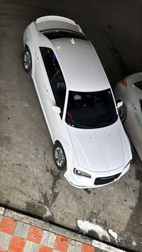 وارد كندي • ٢٠١٨ • مقاعد جلد