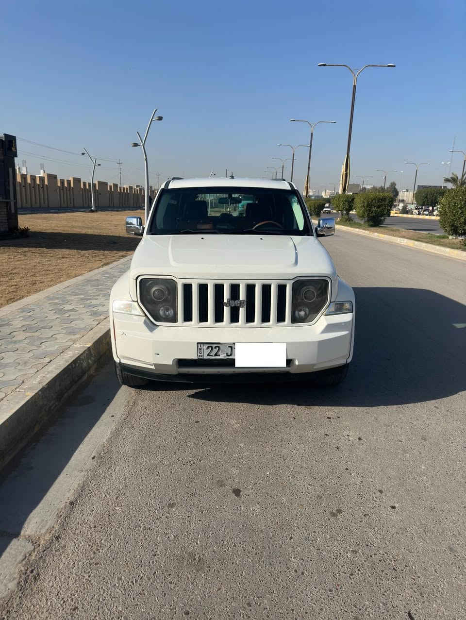 السلام عليكم جيب لبرتي موديل 2010
بيع او مرواس السعر 105$ وبي مجال للشراي 

دخول كلين بيها قطعة صبغ بدون حادث البنيد 

السيارة مبيها نقص بكد الشعره 

باتري جديد 
تخم تاير كوري 
تبريد ثلج 
فور ويل 
محرك وكير كفاله 
صدر جديد 
كهربائيات كاملة 
السياره احلى من الصور 

الصور قديمة

مكان السيارة الانبار الفلوجة 
سنوية لل٢٧ بأسمي 
هزة منتهية 
التواصل ***********
