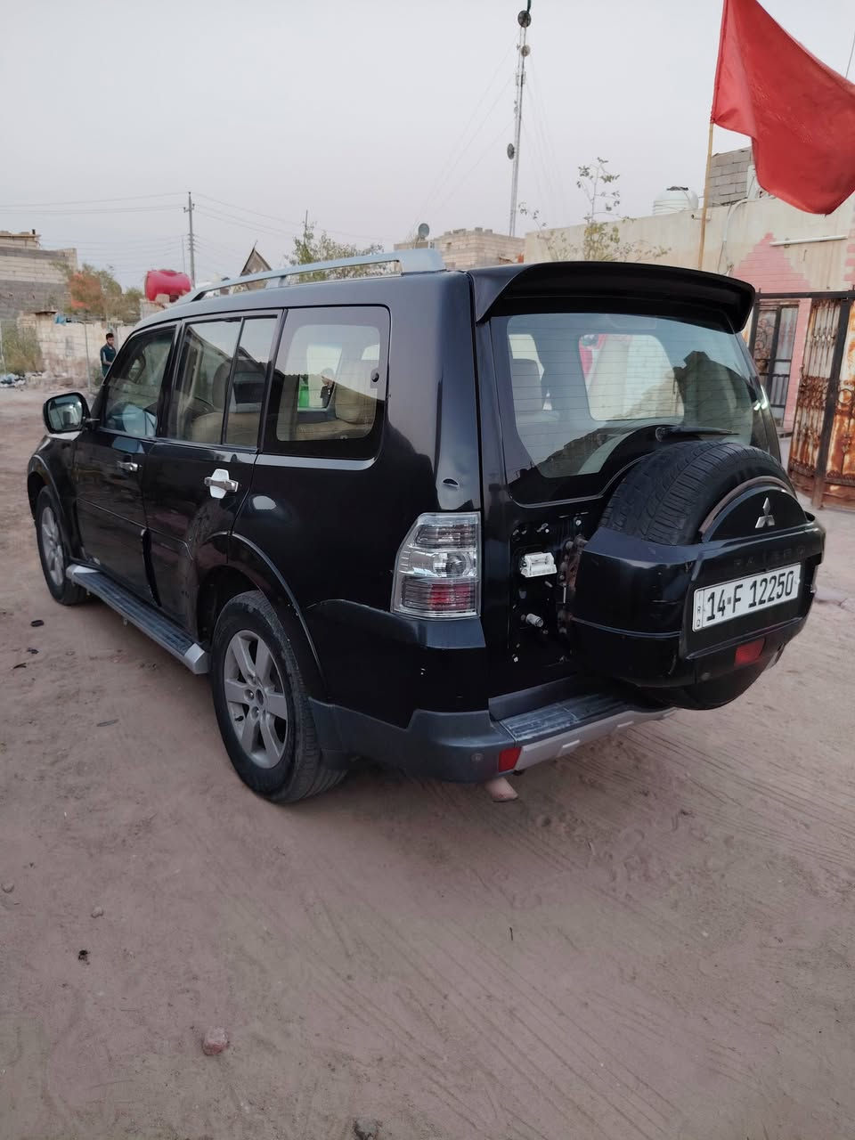 السلام عليكم باجيرو رقم بصره بسمي مديل ٢٠٠٨ حبتور السيارة جاهزه بس التبريد عاطل السعر ١٠٠دفتر مع مجال القليل ***********
