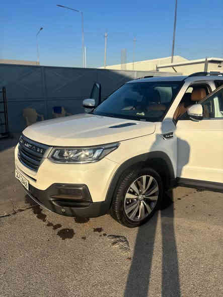 شنجان cs95 موديل 2019 
للبيع فول مواصفات مواصفات السيارة معروفة بانو راما كراسي جلد كهربائية جام اوتو تقفيل وفتح تشغيل عن بعد محرك اربعة سلندر حجم 2000 تيربو بانزين عادي 

قباغ مكينه مفتوح فقد 

***********

مو محسن من الشركة استعمل البانزين العادي رقم بغداد بأسمي ماشية 200,000 الف كيلو السيارة خليجية مكفولة من صبغ وضربة بيه بعض الملاحضات بسيطة بالكشر سعر السيارة.  117 ورقة وبيه مجال بسيط السيارة 7 راكب موجودة بغداد 
 الاتصال بالهاتف *********** 
مكان  بغداد المدينة الصدر بغداد
