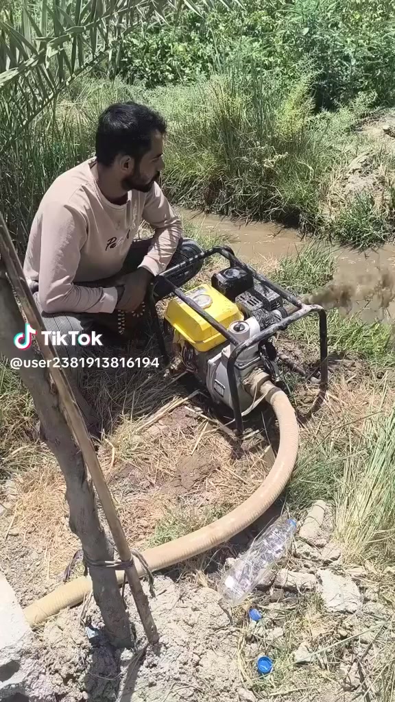 احفروا الآبار للشرب وللزراعة ولتربية المواشي والدواجن والأسماك فالعراق يمر بحالة جفاف لم تكن موجودة فيه سابقا خاصة أن العراق 🇮🇶 يمتلك أكبر حوض مياه جوفية في العالم 🌏 فأستغلوها للإستعمالات المختلفة كافة واستخدام لتصريف المنهوله يعني الضمان للستفسار
***********
