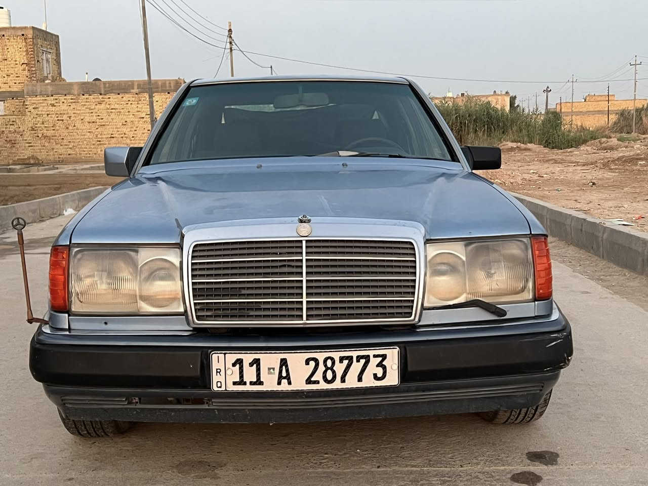 السلام عليكم مارسيدس لبيع. محور  مكينه وكير  ففيتي جدد سنويه بسمي رقم بغداد للتواصل ***********
