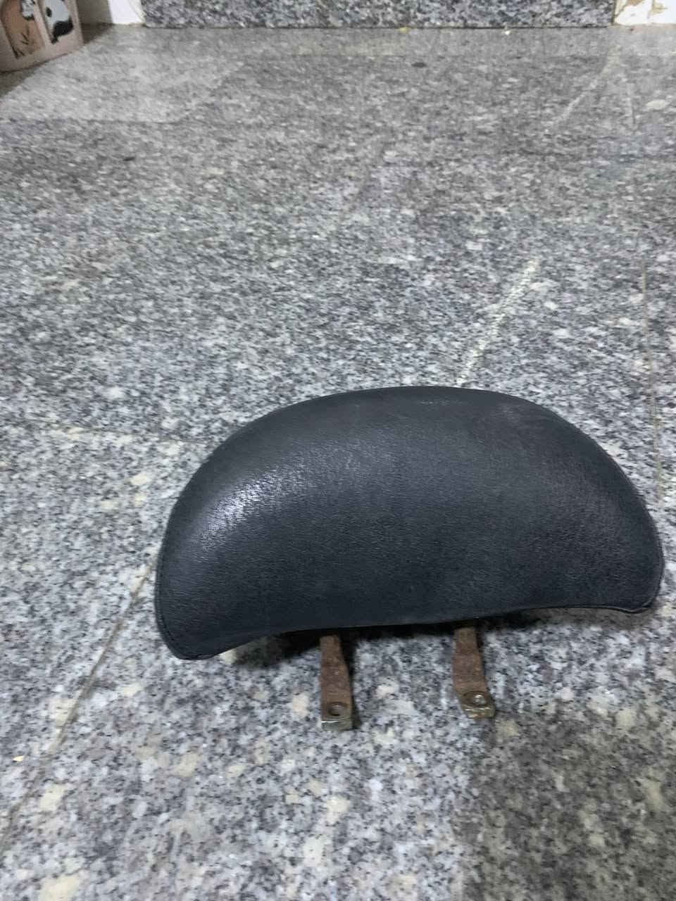 سلام عليكم تجوه بريز عام مكاني بغداد حي القاهره سعرها ٥٠ خابر وتدلل توصيل موجود ***********
