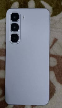 ان فنكس البيع نضافه 90/100  مامبدل بي ايشي  السعر خاص  التواصل 0786231...