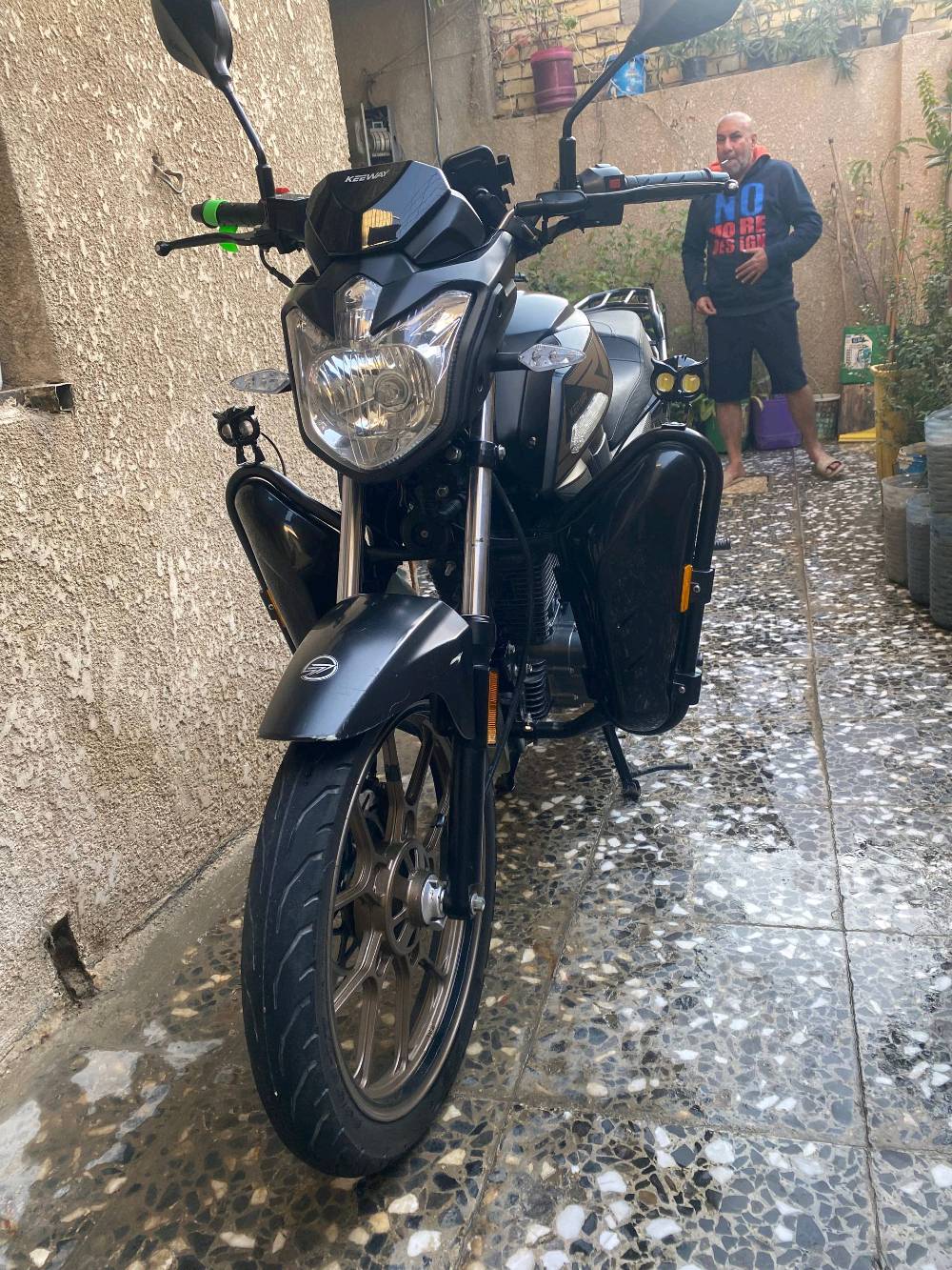 العنوان  بغداد البلديات شارع المصرف
موديل الدراجة ٢٠٢٤ 