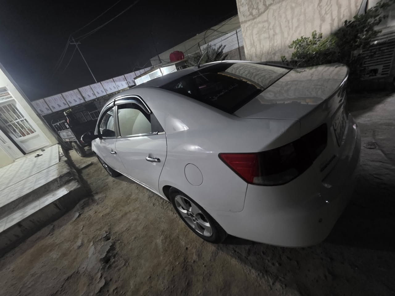 سلام عليكم 
سيراتو 2010 
كير مكينه حلوات 1600 
ضررهه بابين تبديل جهت العبري 
ب اسم كردي وكاله عامه مداور متوفر 
عندي وكاله عامه باسمي السياره رقم اربيل الماني 
سياره اني جانيه بس عندي ضرف واريد ابيع 
سياره غير البابين ما بيه لا تبديل ولا صبغ كرتات مكانات بسيطه 
مكاني نجف كوفه شارع المعمل 
رقم الهاتف: *********** 
بي واتساب 
السعر اتصل وتدلل عدم ذكر السعر اكو ناس تكسر بحلال غيرهم
