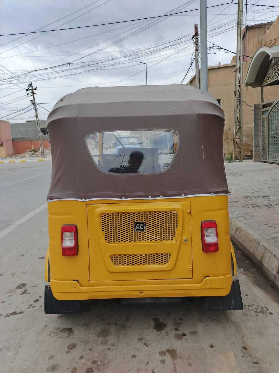 السلام عليكم
تكتك للبيع موديل ٢٢سنويه مصبوغه عام تجفيت جديد
مكاني الصويره
***********
