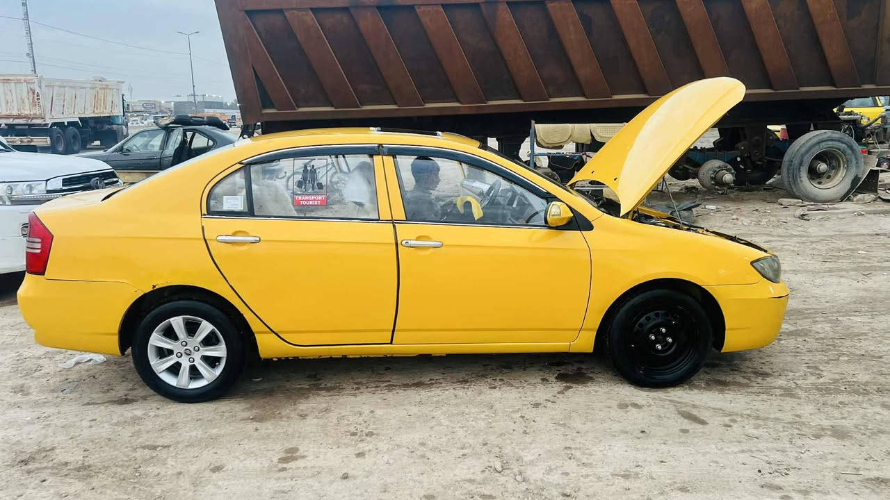 سلام عليكم سياره للبيع ليفان 620 موديل 2013 مكفولة سونار 
رقم بغداد دولي سنويه جديده 2030 هزه جديده
 تحويل ثاني يوم كير بلادي خير من الله 
تخم تاير صدر جديد كلشي بيه شغال تبريد ثلج ❄️
كهربائيات كله شغاله سياره جديده مال جناي
بلاديه  مواصفات فتحه شاشه 
المكان بغداد ابي غريب  السعر 47 وبيهة مجال  
***********
