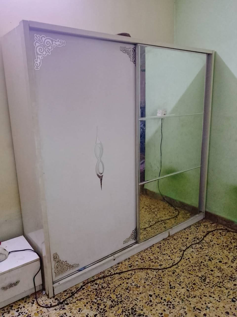 كنتور هوه وجربايه ولفراش للبيع سعر 60 مكان بغداد سبع قصور ***********
