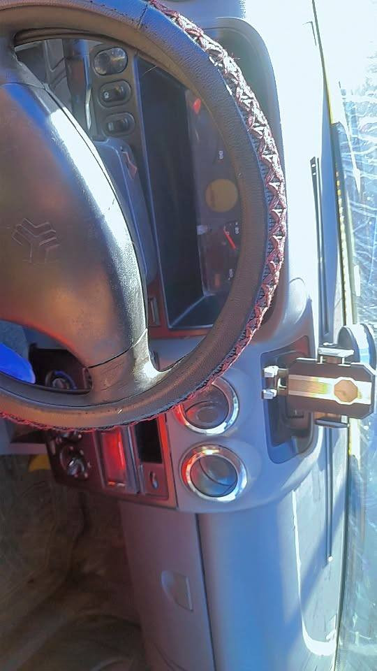 سلام عليكم            
سايبا 2012 مصفره هيئه وغرامات بسمي رقم نكليزي  كير ومحرك مكفولات  السعر 25 وبيها مجال مكاني بغداد السريع الجديد ***********بي واتساب ***********
