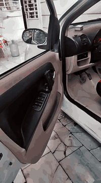 السلام عليكم
للبيع جيلي باندا 2013
رقم بغداد باسمي رقم وهزه وسنويه كله جديد
كير محرك تبريد تخم تايرات كله جاهز مابيهه اي نقص
السعر 54 ورقه 
مكاني بغداد الكراده ‭0781 428 3109‬
