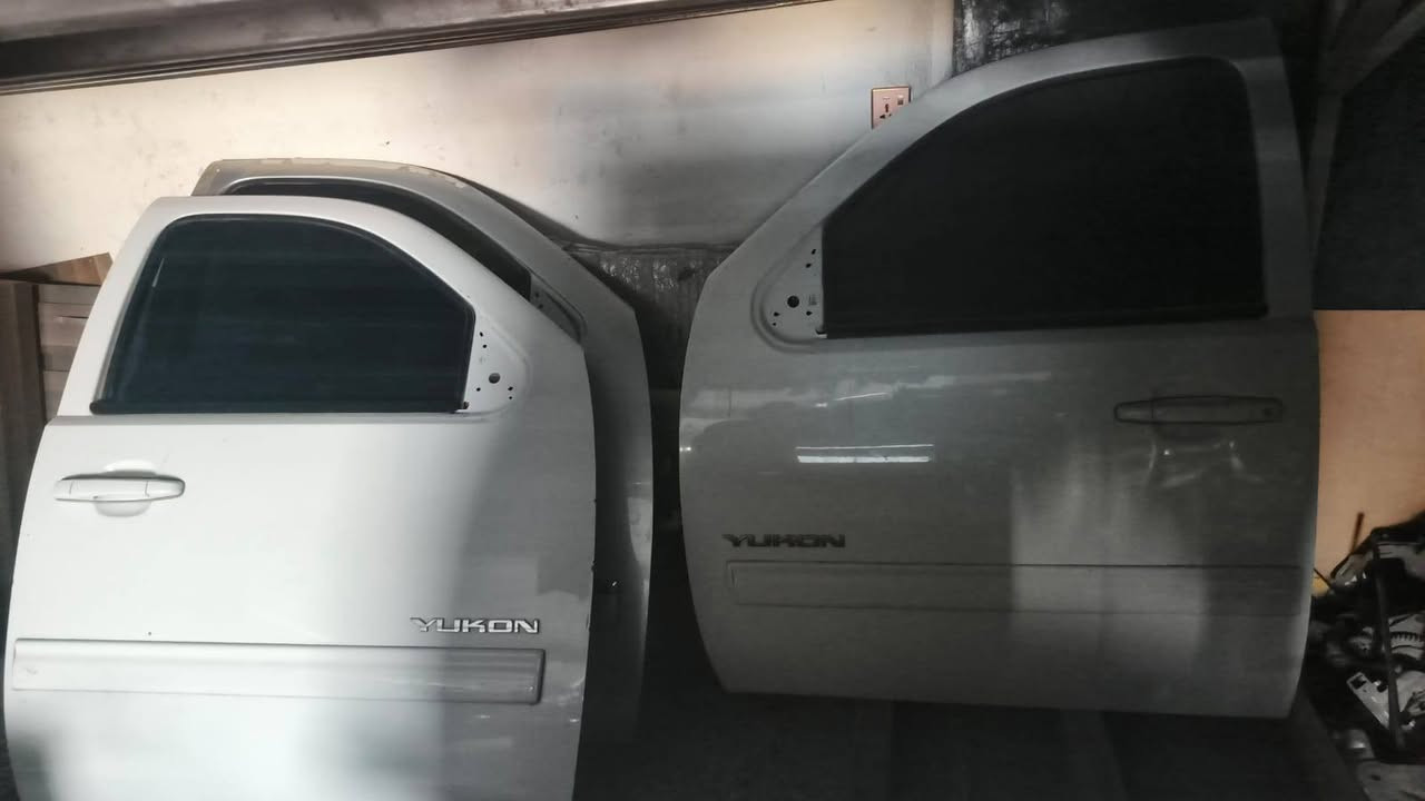 السلام عليكم متوفر قطع غيار بنواعها كل ما يخص تاهو جمسي
يوكن سوبر بان فقط قطع تفصيخ  العنوان  طريق حله بغداد القديم بل مشروع مقابيل معمل العلف الرقم *********** متوفر واتساب
