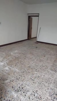 للايجار شقة حي الجهاد مربع الطائي مقابل مجمع النسيم غرفة نوم واستقبال ...