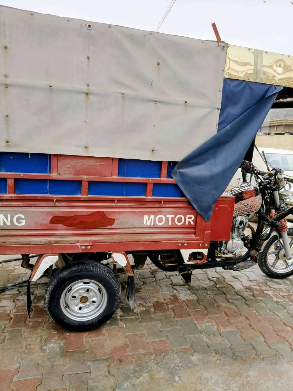 سلام عليكم ستوته للبيع كامله مابيهه اي نقص 
موديل 2020 مرقمه تستلم سنويه 
السعر 2 مليونين 400 وبيها مجال لشراي 
اللتواصل ***********
